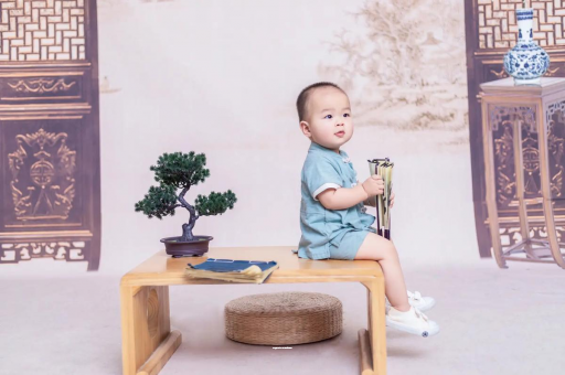 伊春宝宝掉头发是怎么回事