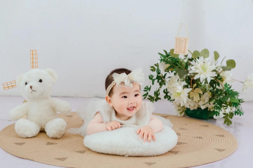 伊春宝宝多久会抬头